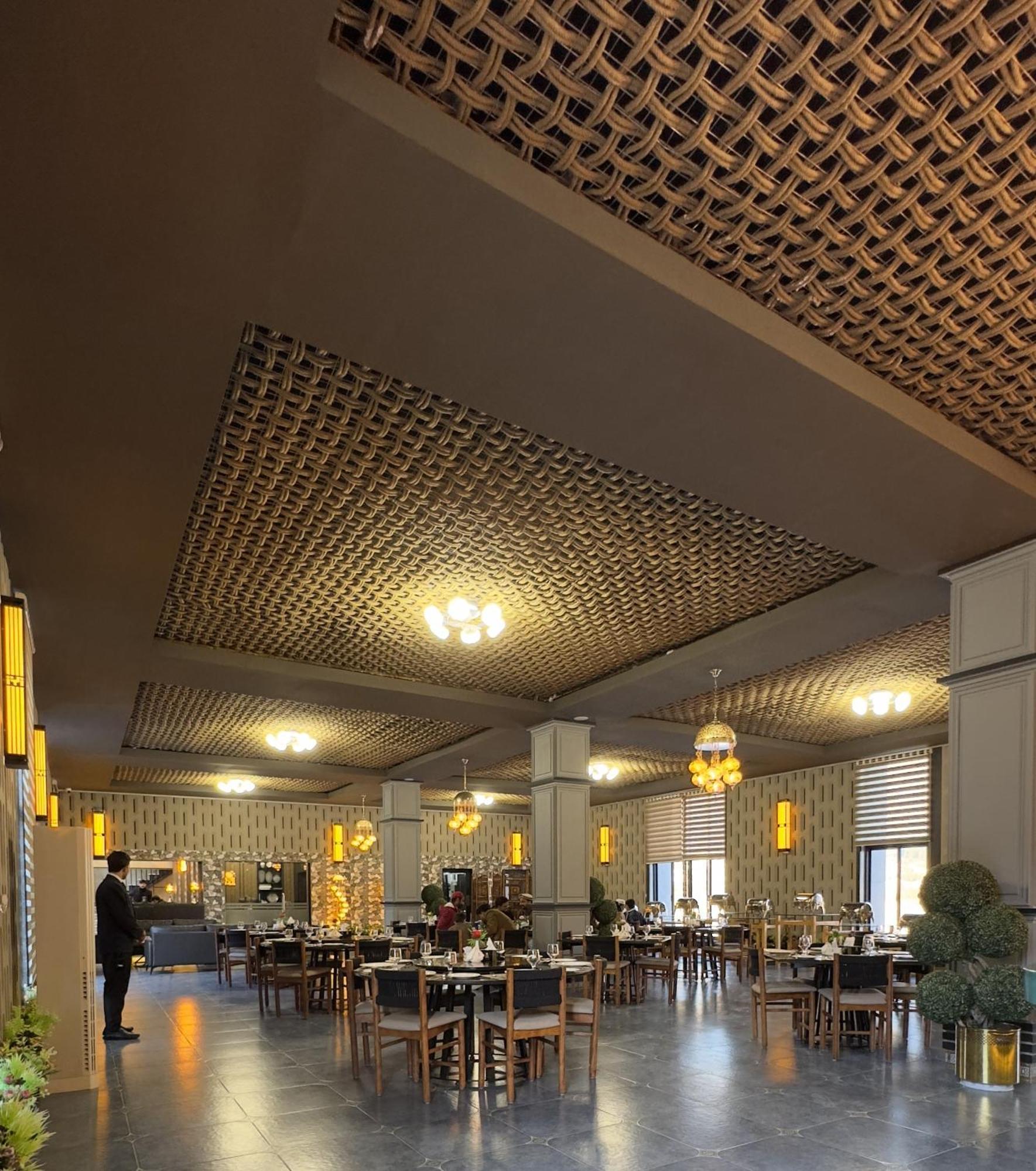 Iyi Luxury Inn Swat Saidu Sharif Εξωτερικό φωτογραφία