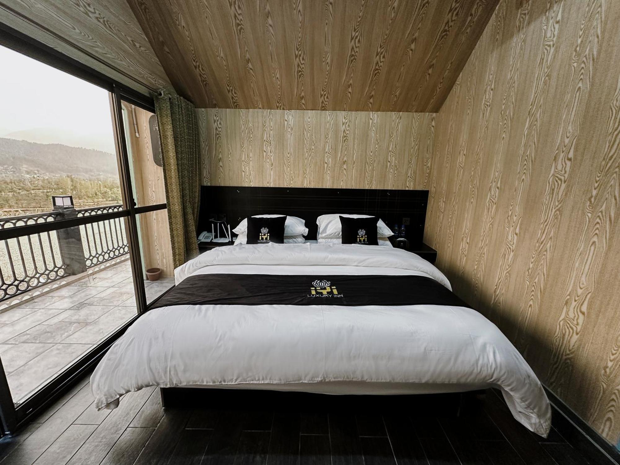 Iyi Luxury Inn Swat Saidu Sharif Εξωτερικό φωτογραφία